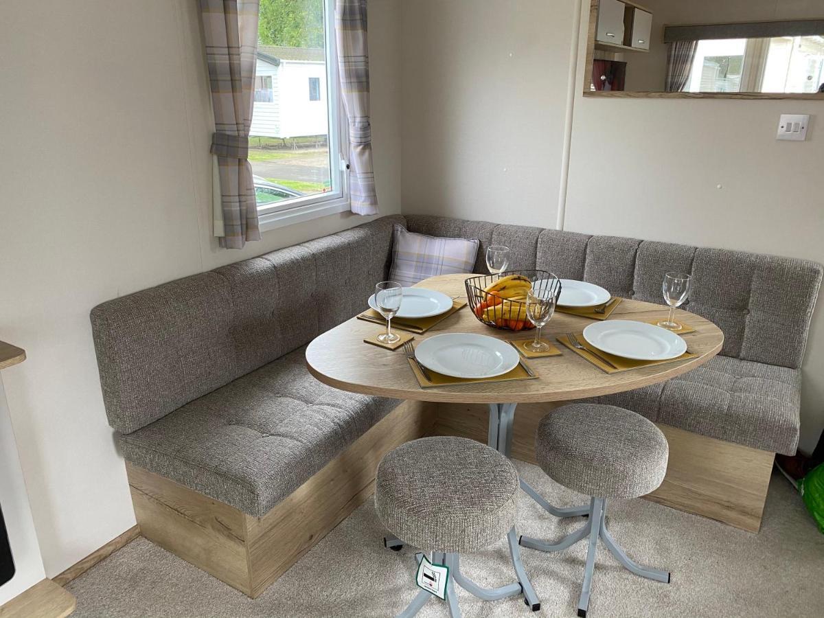 Haggerston Castle 6 Berth Caravan - Riverside 37 Cheswick  Exterior photo